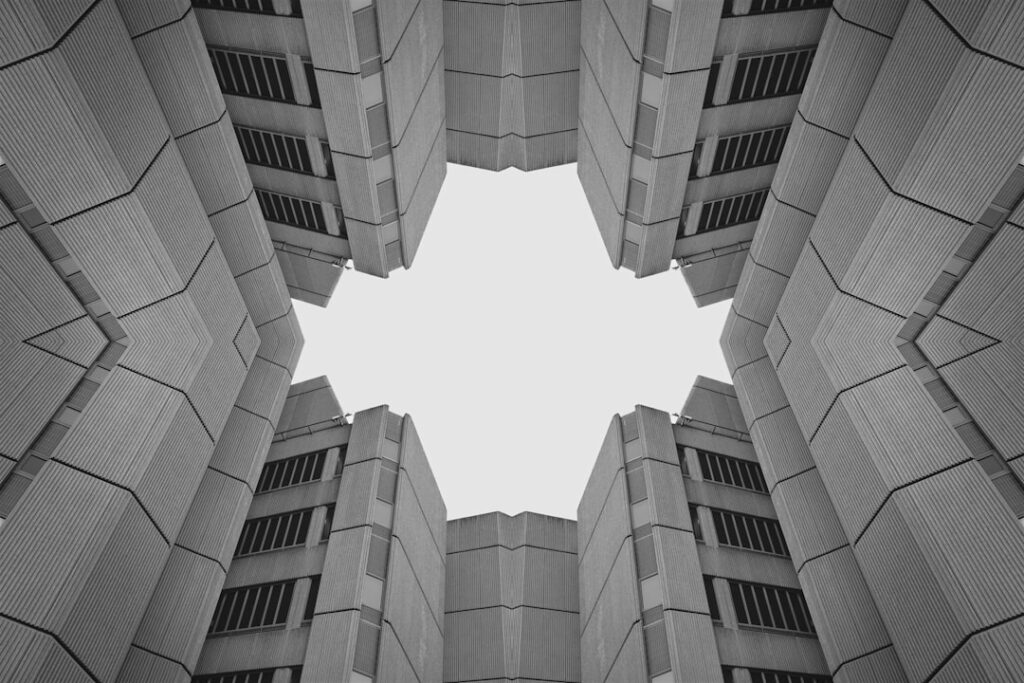 Kitresten verwijderen: zo maak je oppervlakken weer schoon Kitresten verwijderen: zo maak je oppervlakken weer schoon