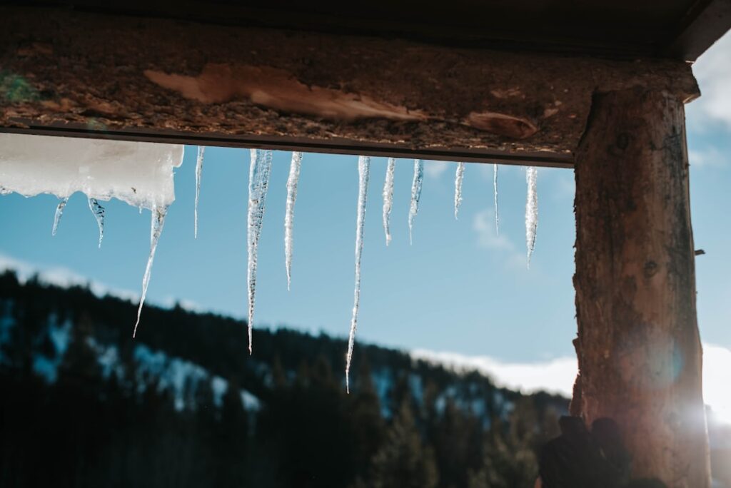 Plafond isoleren tussen balken voor meer comfort en minder energieverlies