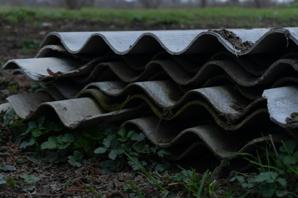 Asbest bij renovatie herkennen en vertraging voorkomen Asbest bij renovatie herkennen en vertraging voorkomen